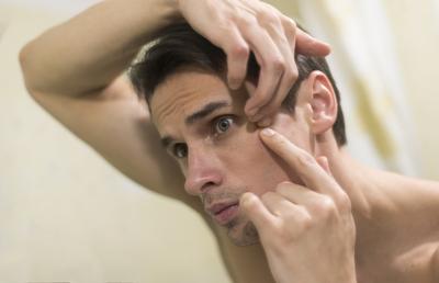 Acneea: tipuri, cauze, tratament și prevenție