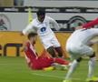 FOTO Gaz Metan - Dinamo, duel Răuță - Alceus în careu