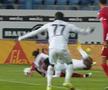 FOTO Gaz Metan - Dinamo, duel Răuță - Alceus în careu