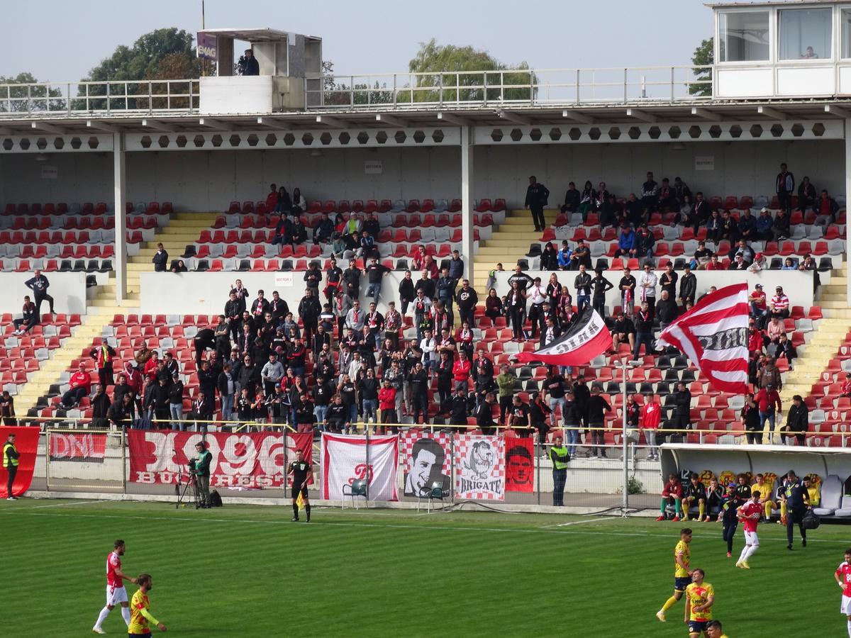 Dinamo câștigă cu Ripensia la Giurgiu, dar Burcă e nemulțumit: „E greu cu astea”