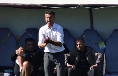 Dinamo câștigă cu Ripensia la Giurgiu, dar Burcă e nemulțumit: „E greu cu astea”