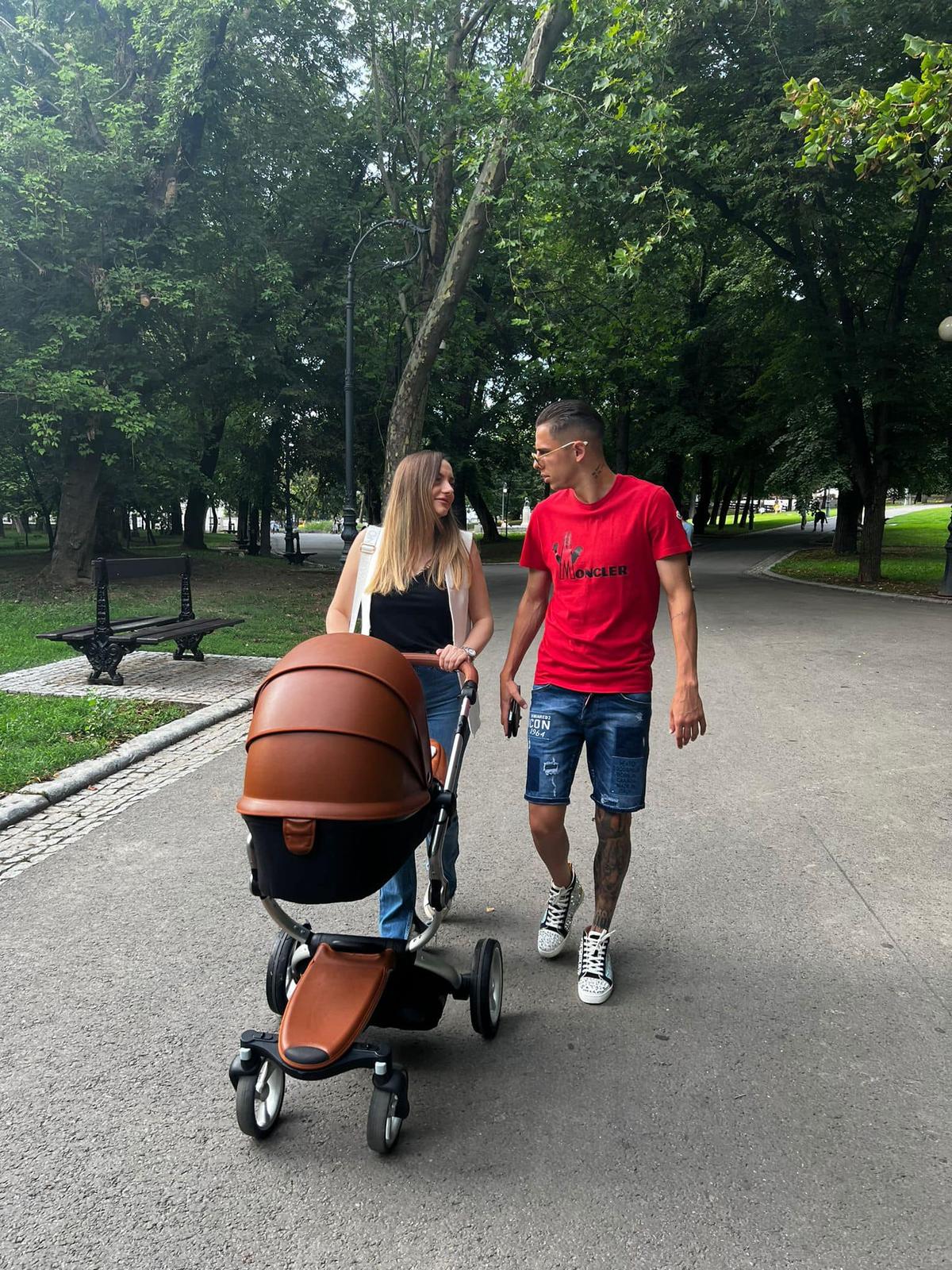 FOTO Alex Cîmpanu și logodnica, Denisa Gabriela