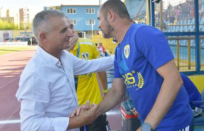 Tamaș l-a jignit, numindu-l „boschetar”, el îi ia apărarea și acuză un complot: „A fost dirijat să facă asta”