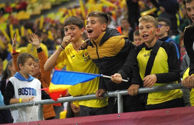 Ultrașii cu glasuri vesele » Gălăgie de nedescris pe Arena Națională, la România - Andorra