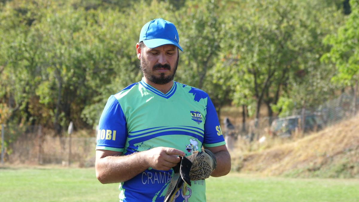 „Închideți repede, că a venit ANAF-u'!” » Derby-uri viticole în Bordeaux-uri prahovene + Petrecere de victorie cu tochitură la ceaun