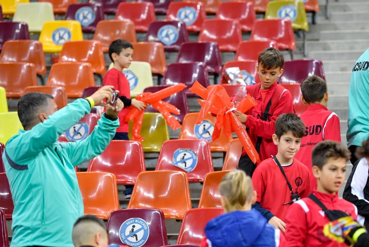 Cine a fost MVP în România - Andorra » 4 „tricolori”, sub media echipei
