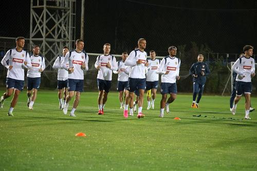 Mijlocașul celor de la FCSB, Darius Olaru (25 de ani), a acuzat probleme medicale după antrenamentul oficial de sâmbătă seară și nu va fi inclus în lotul naționalei României pentru meciul cu Andorra, de duminică seară.
