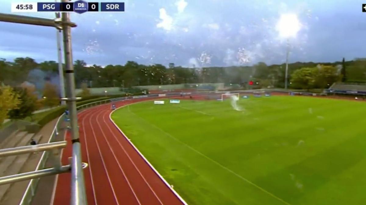 Un nou incident în Franța, la mai puțin de o săptămână după ce un meci din Ligue 1 fusese întrerupt » Trei minori au dat cu artificii și petarde la partida lui PSG