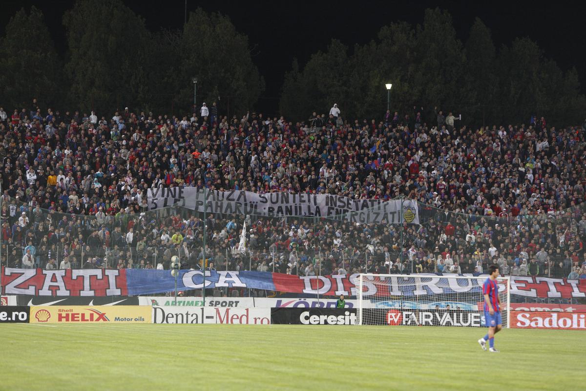DINAMO - FCSB / Mesaje - I