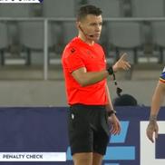 Penalty pentru Lituania în meciul cu România / FOTO: Capturi @Antena 1