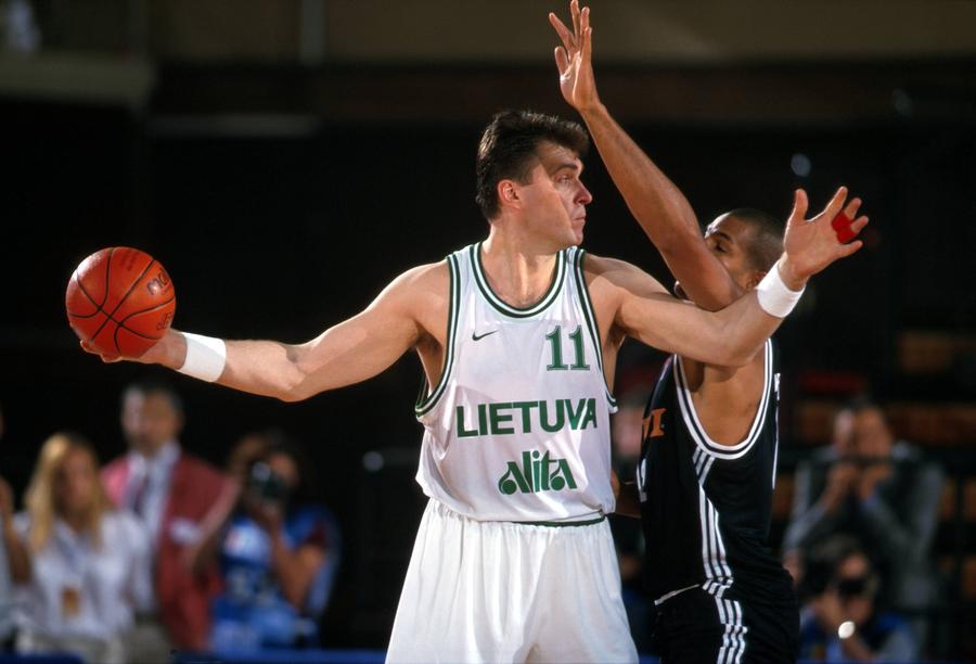 Arvydas Sabonis // FOTO: Imago În orașul care găzduiește Lituania - România, baschetul e rege! De aici vine unul dintre cei mai mari jucători din istorie + Statuie de 40.000€ pentru inventator