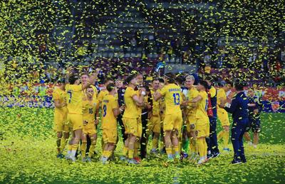 Imagini senzaționale pe Giulești » „Tricolorii” au făcut „hora bucuriei” după calificarea la EURO 2025