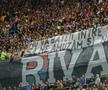 „Un paradox în continuare / FC Gazde joacă în deplasare” sau „În Europa ați ieșit din anonimat / Doar că ne sunteți rivali în campionat” » Cele mai tari 100 mesaje afișate la Dinamo - FCSB
