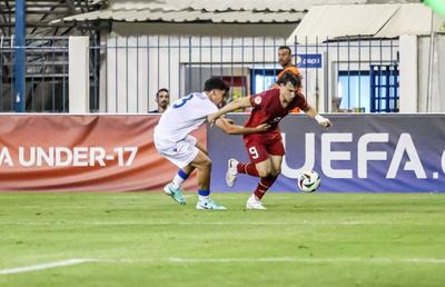 E coleg cu Dragomir la Pafos și așteaptă transferul la FCSB: „Visez să joc acolo”