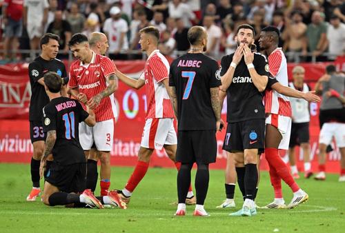 Odată cu accidentarea lui Mihai Popescu și în lipsa lui Dawa, FCSB are mari probleme în centrul apărării/ foto Imago Images