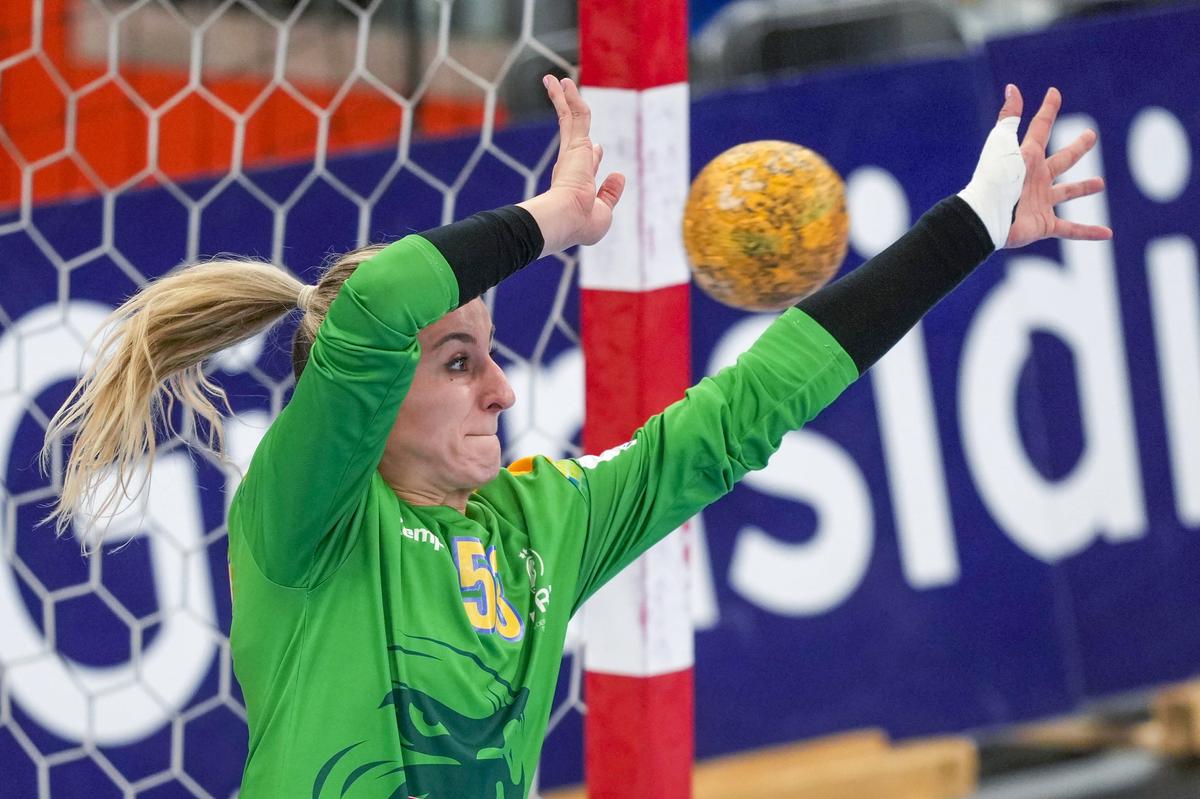 Antrenorul naționalei feminine a României, după meciul strâns cu Norvegia de la EHF Euro Cup: „Mi-a dat o încredere personală pentru viitor”