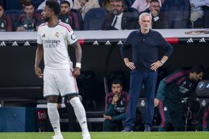 Mourinho îl critică pe Vinicius și apoi îi ia apărare » „Lucrurile se fac acum deschis, fără rușine”