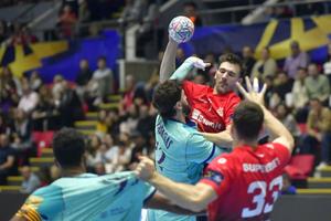 Dinamo - Barcelona, în Liga Campionilor » „Dulăii” se țin tare în Sala Polivalentă