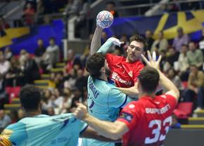 Prea mici pentru Barcelona! Dinamo a cedat categoric a doua oară în fața campioanei Europei