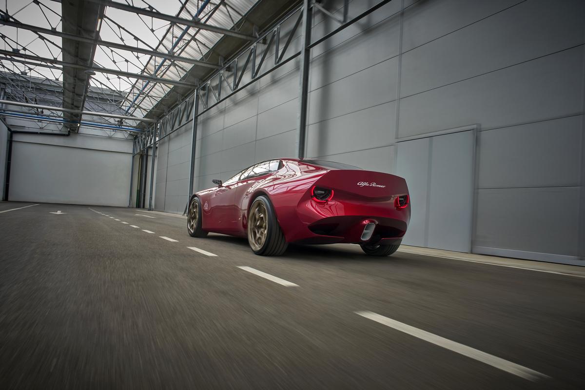 Premieră mondială la Salonul Auto de la Paris » Alfa Romeo a dezvăluit un nou concept