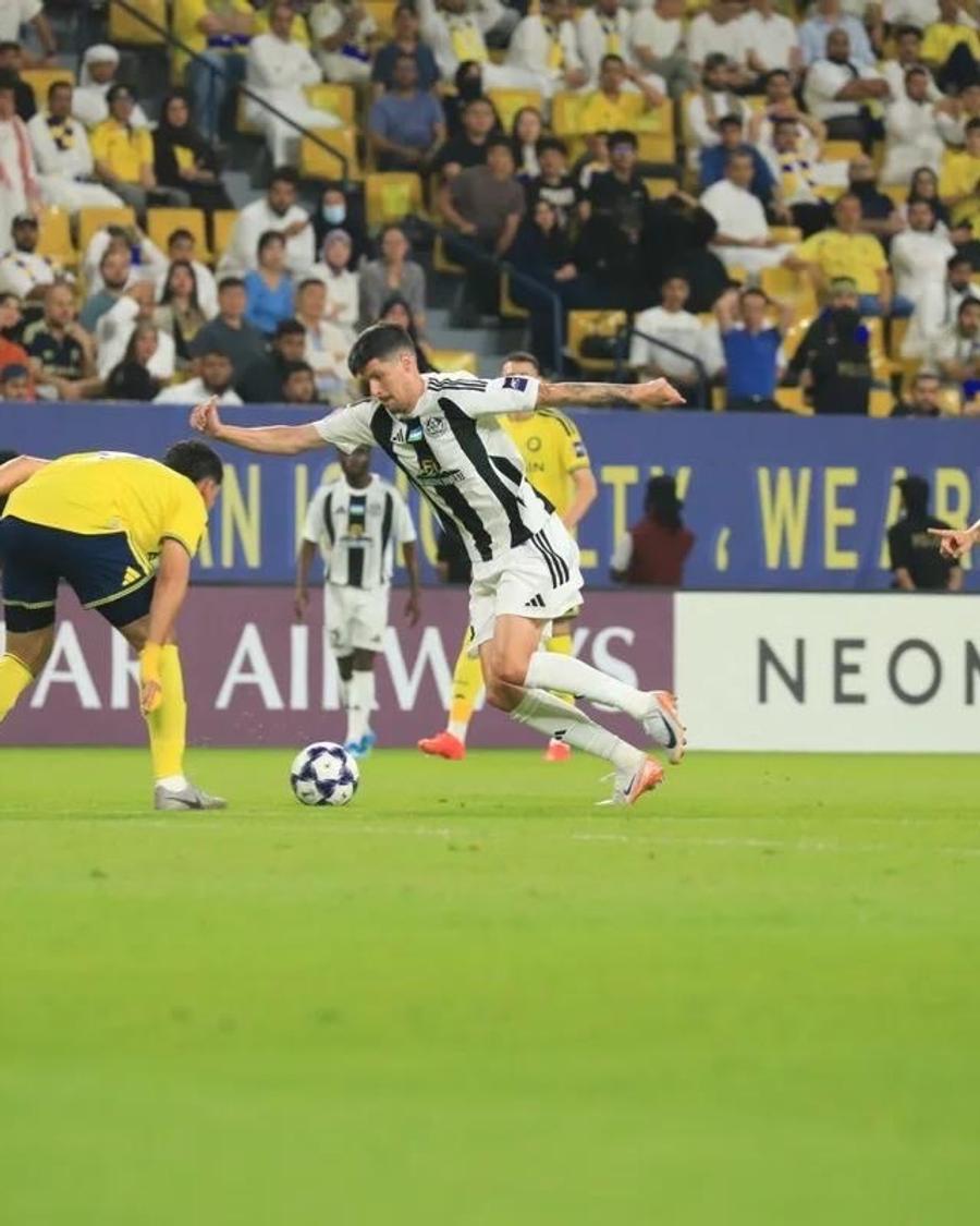 Stipe Perica, în timpul meciului cu Al-Nassr // foto: instagram @stipeperica Fostul atacant al lui Dinamo, întâlnire cu Cristiano Ronaldo: „Împreună, peste 1000 de goluri”