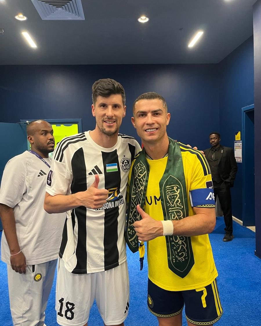 Stipe Perica, întâlnire cu Cristiano Ronaldo // foto: instagram
@stipeperica Fostul atacant al lui Dinamo, întâlnire cu Cristiano Ronaldo: „Împreună, peste 1000 de goluri”