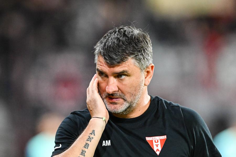 Adrian Mihalcea a criticat pauza competițională foarte lungă // foto: imago images Antrenorul din Superligă nu s-a mai abținut: „Este inuman. A fost un dezastru”