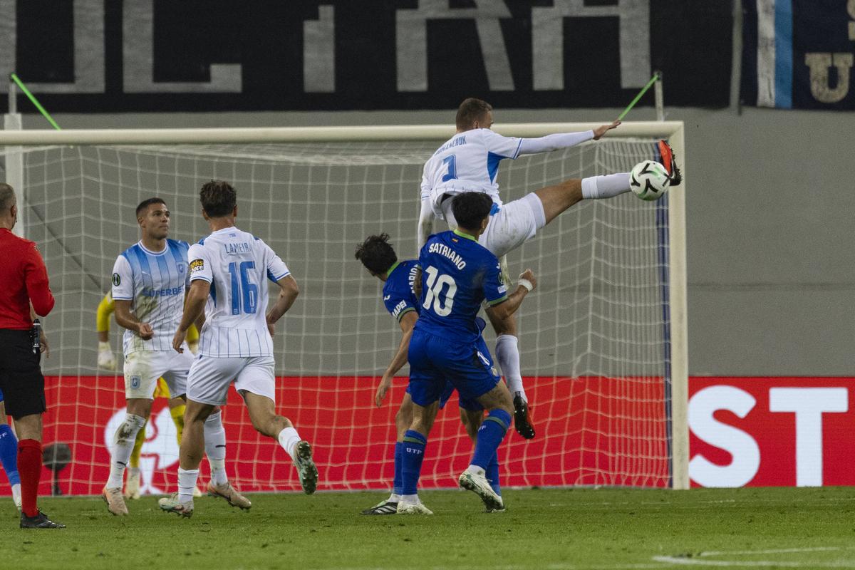 Universitatea Craiova - Getafe, cadre de Imago
