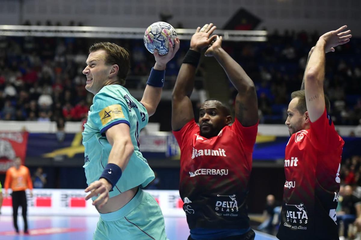 Prea mici pentru Barcelona! Dinamo a cedat categoric a doua oară în fața campioanei Europei
