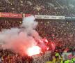 ROMÂNIA - SUEDIA // VIDEO + FOTO Fanii „tricolori” au aprins din nou torțe pe Arena Națională