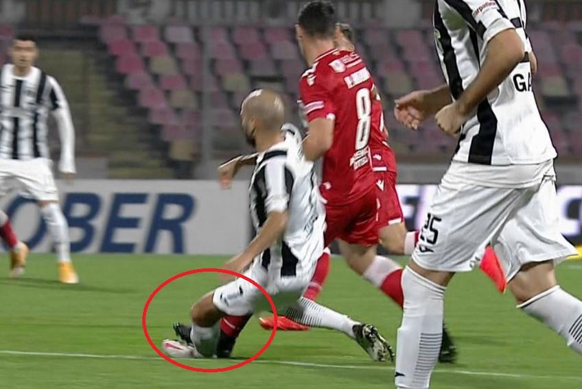 Paul Anton a fost iertat de arbitrul Andrei Chivulete / Captură Digi Sport