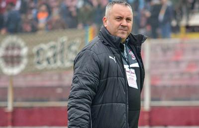 Antrenorul Rapidului, noi declarații memorabile: „Stau fără bani aici, gloria e mai importantă” + Ianis Zicu se gândește să plece de la Farul