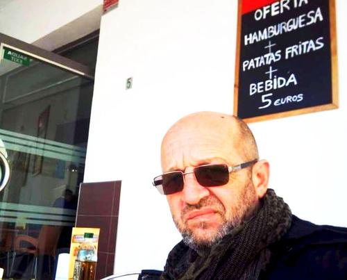 Fanii DDB cer explicații din partea reprezentanților români de la Dinamo, președintele executiv Dorin Șerdean, și antrenor Cosmin Contra.