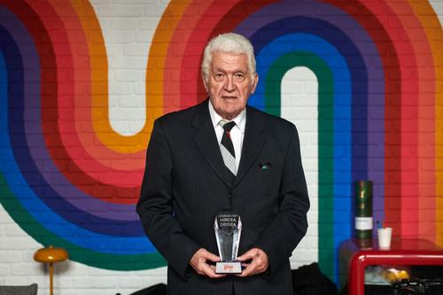 Mircea Dridea, 85 de ani, a primit trofeul de ”Legendă GSP”