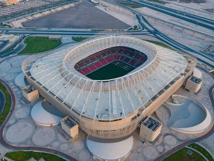 AHMAD BIN ALI Capacitate: 40.000 locuri Cost: 360
milioane de dolari