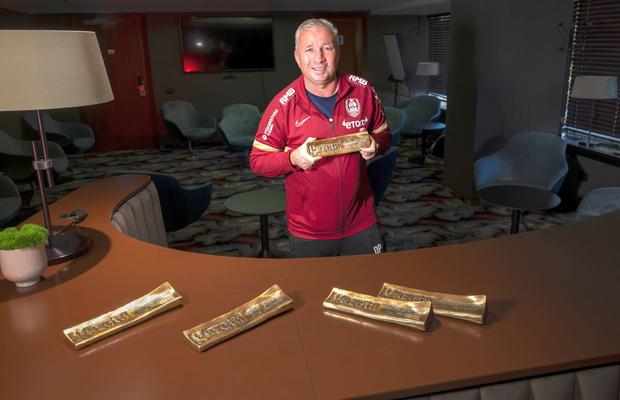 Antrenorul Anului 2022 » Reacția lui Dan Petrescu, după ce a aflat că l-a egalat pe Mircea Lucescu: „Pff... Mi s-a făcut pielea de găină!”