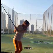 Simona Halep, pe terenul de golf / Sursă foto: Instagram