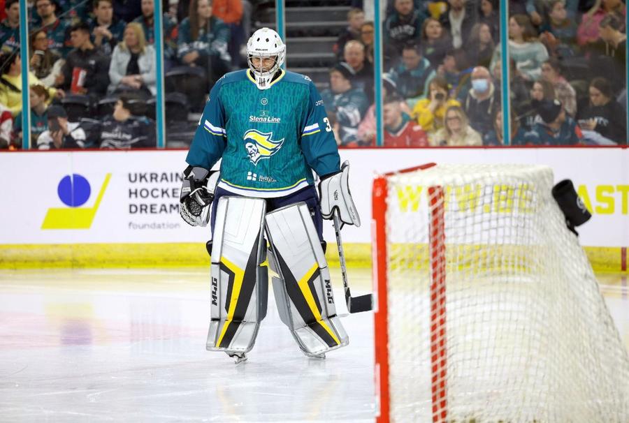 Petr Cech, pe gheață. Foto: belfastgiants.com Petr Cech a semnat » Unde va juca fostul portar de la Chelsea și Arsenal