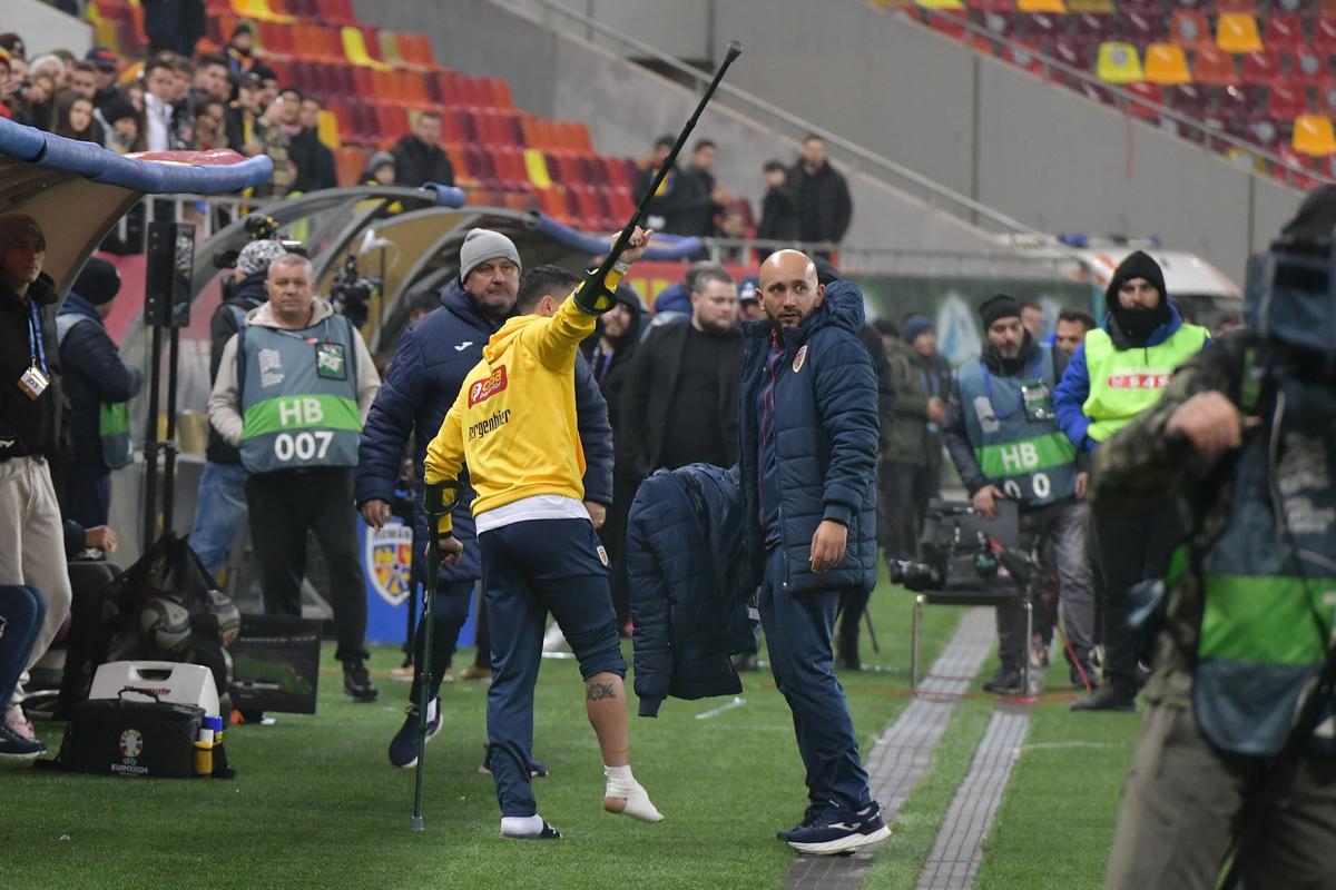 Mircea Lucescu a descris într-un SINGUR cuvânt incidentele de la România - Kosovo