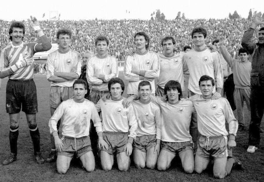 Naționala României, în victoria cu Danemarca / FOTO: Arhivă 35 de ani de la victoria memorabilă cu Danemarca din '89 » Dezvăluirile unui titular pentru GSP: „S-a pus presiune din partea tuturor” + Steaua, SUPERIOARĂ!