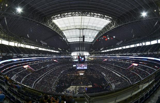 Așa arată arena de 1,85 miliarde $ în care se vor bate Mike Tyson și Jake Paul » Imagini colosale