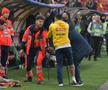 Gesturile ȘOCANTE surprinse de reporterii GSP la Arena Națională! Ce arăta kosovarul Dellova către fanii români în timp ce fugea spre vestiare