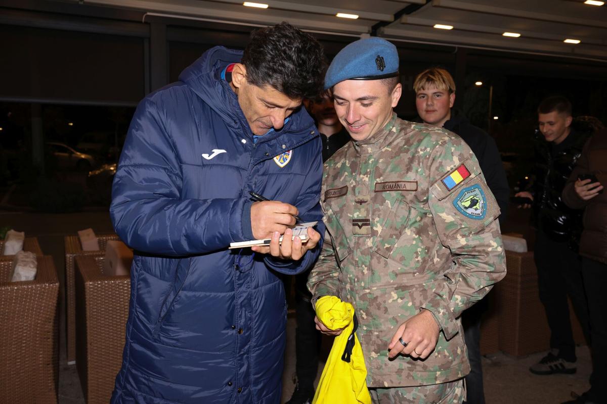 Delegația României a fost vizitată de militari români la Zenica