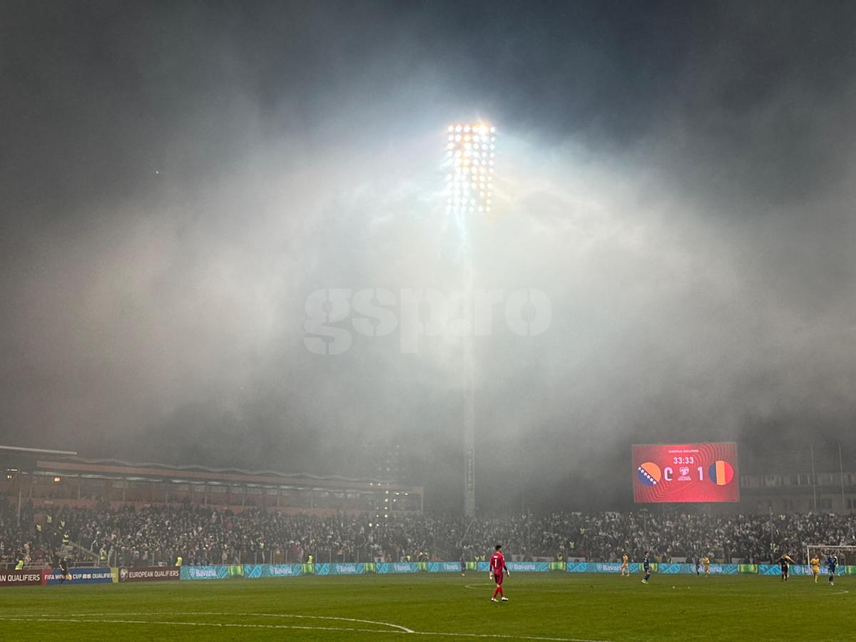 Ce s-a întâmplat în afara stadionului din Zenica, la scurt timp după golul marcat de Bîrligea » La TV s-au auzit doar focuri de artificii