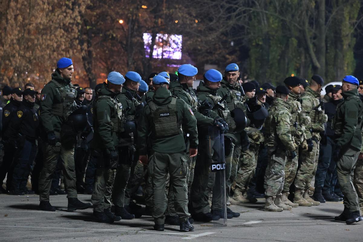 Armata și poliția, la stadion pentru Bosnia - România
