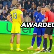 Kylian Mbappe deteriorează intenționat punctul de la 11 metri pentru a-l „ajuta” pe executantul penalty-ului să execute prost / Foto: Facebook footballfun