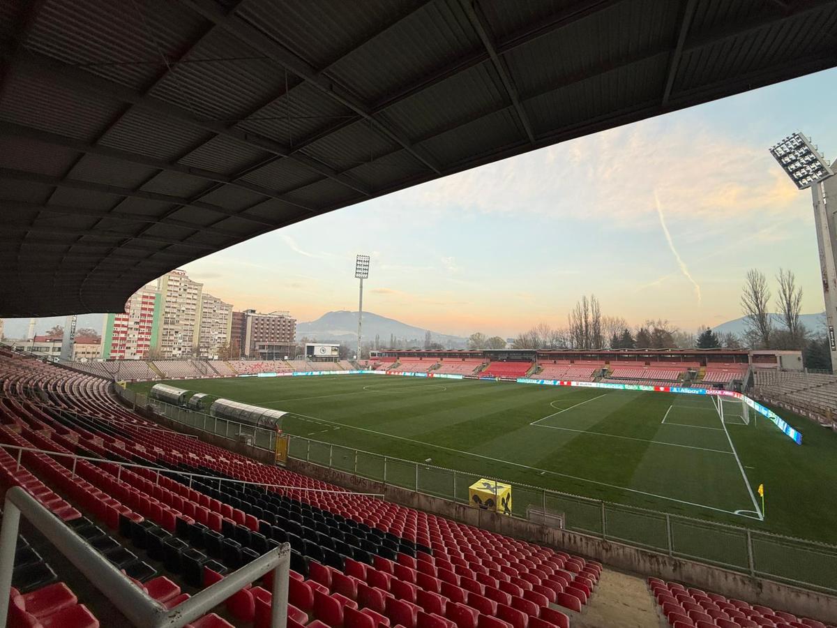 Bosnia - România 3-1 » Tragedia fotbalistică de la Zenica » România are o repriză de coșmar, pierde cu Bosnia și ajunge 100% în ULTIMA urnă la barajul pentru CM! Ce va face Lucescu?