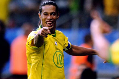 Ronaldinho vine la Iași pe 29 noiembrie // FOTO: Imago