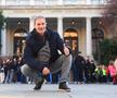 Mihai Mateescu, în fața Teatrului Național din Sarajevo FOTO: Ionuț Iordache (GSP)