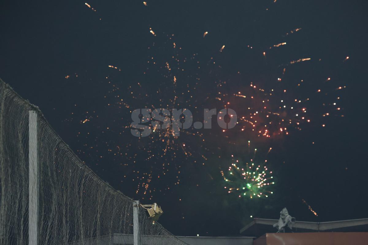 Imagini cu fanii Bosniei rămași în afara stadionului